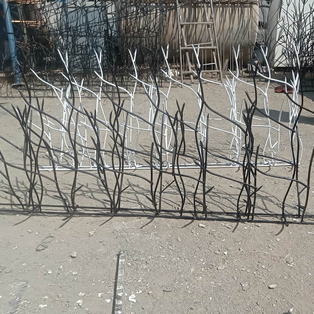 خرید حفاظ روی دیوار حیاط برای ساختمان