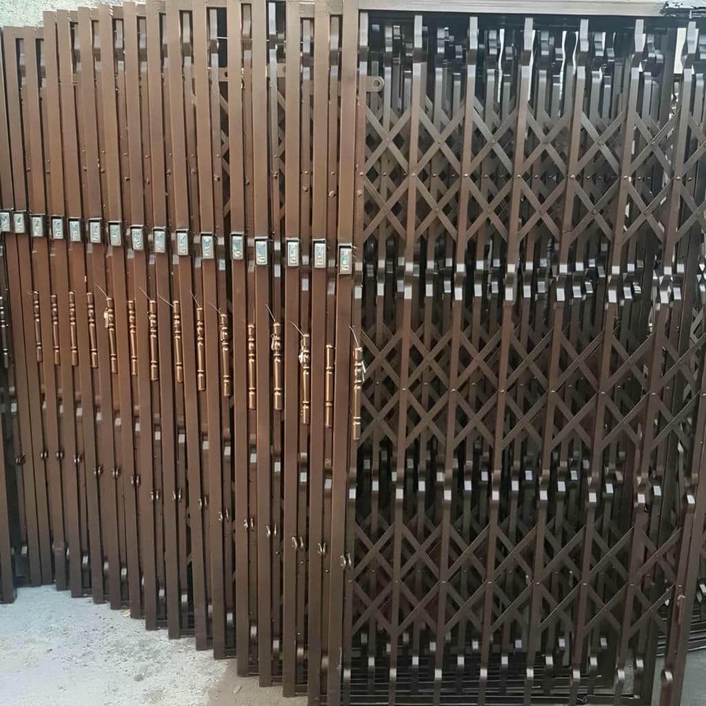 خرید درب آکاردئونی سلطنتی با طرح لوزی
