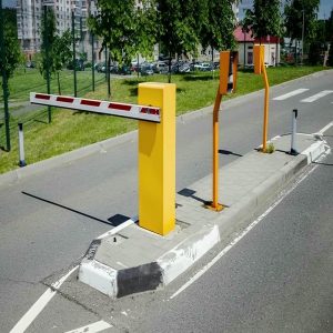 کنترل تردد خودرو با راهبند بازویی و کابین فلزی مقاوم