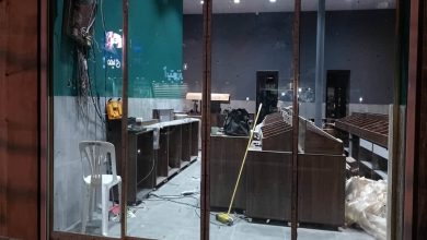 درب شیشه ای اتوماتیک اداری با فریم آلومینیومی ظریف