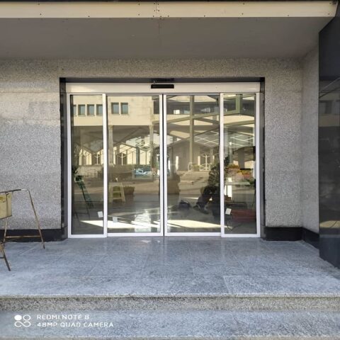 فریم مقاوم درب اتوماتیک شیشه ای