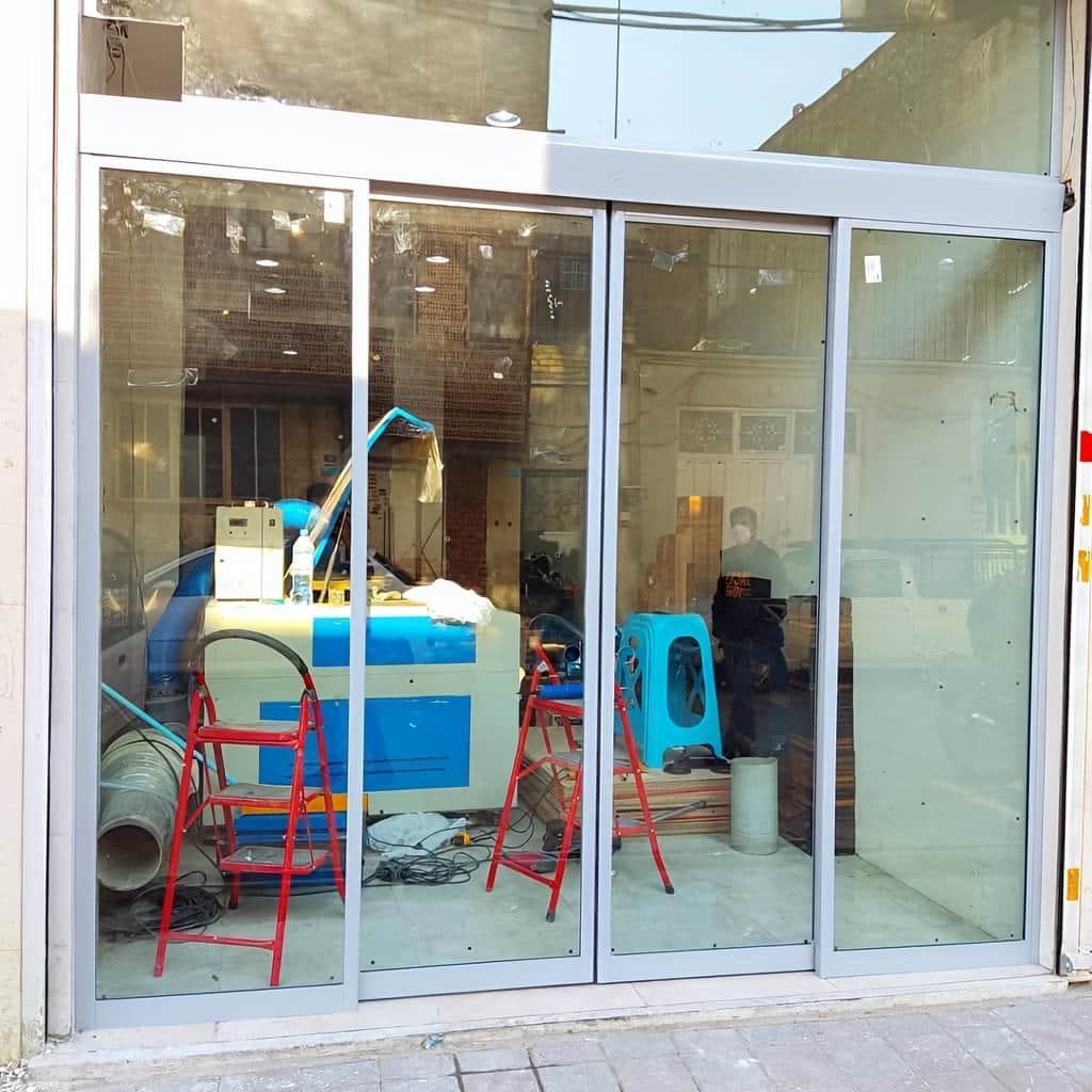 اپراتور درب شیشه ای اتوماتیک با قفل برقی ایمن