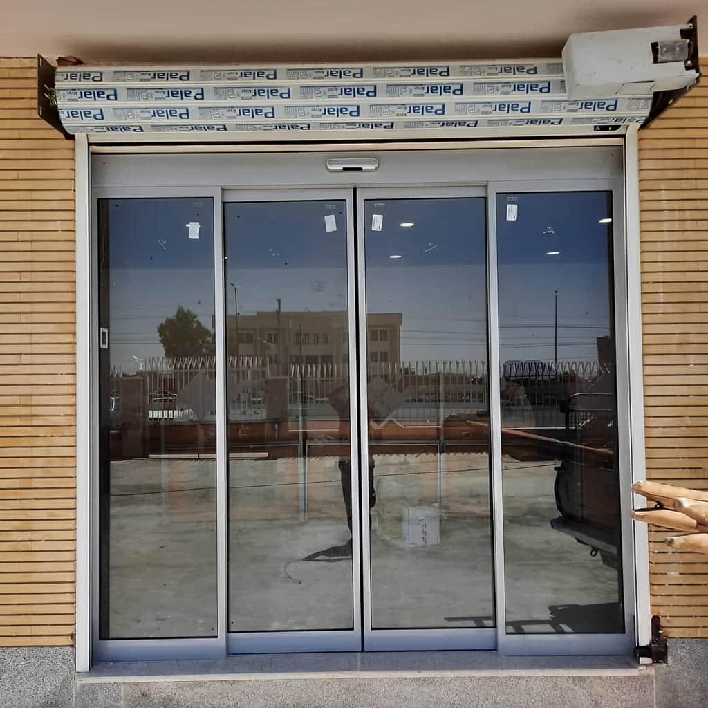 درب اتوماتیک شیشه ای تلسکوپی با ریل چند مسیره دقیق