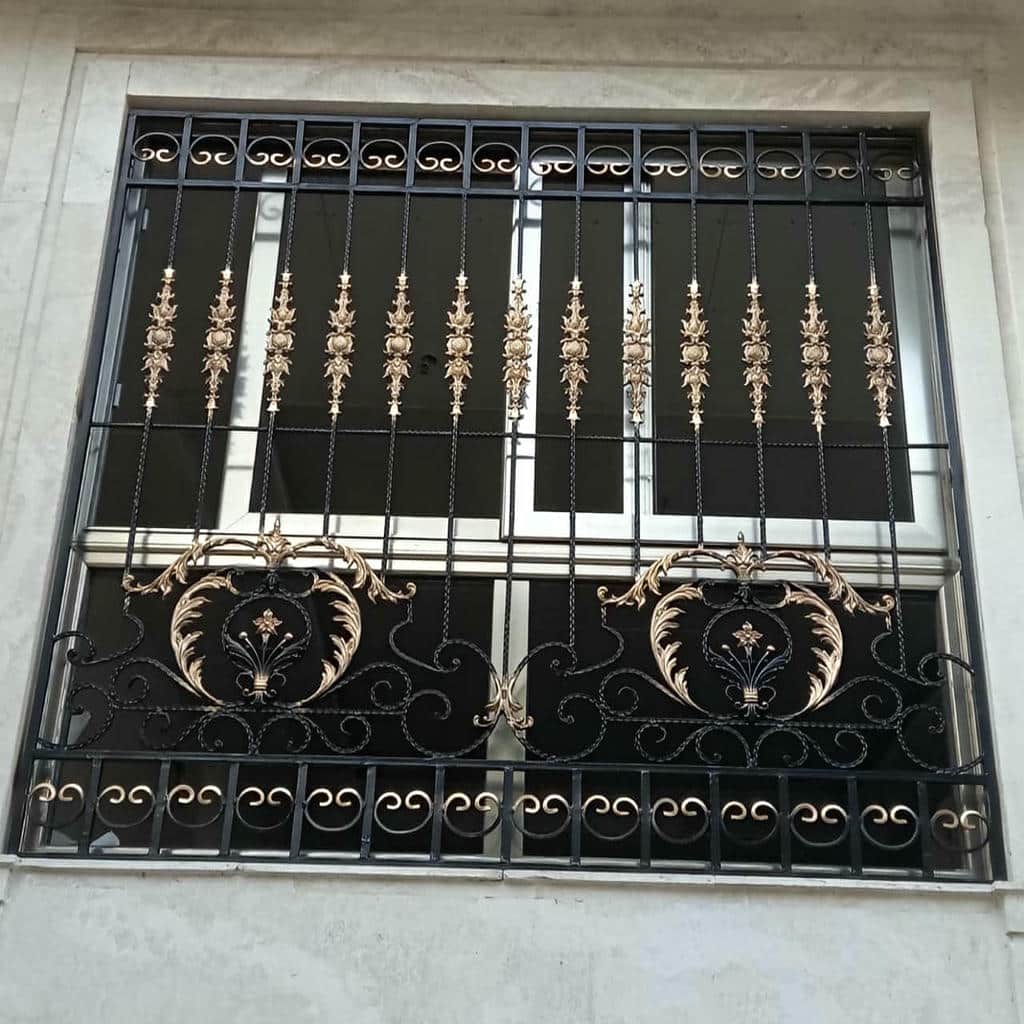 حفاظ پنجره سفید طلایی سفارشی