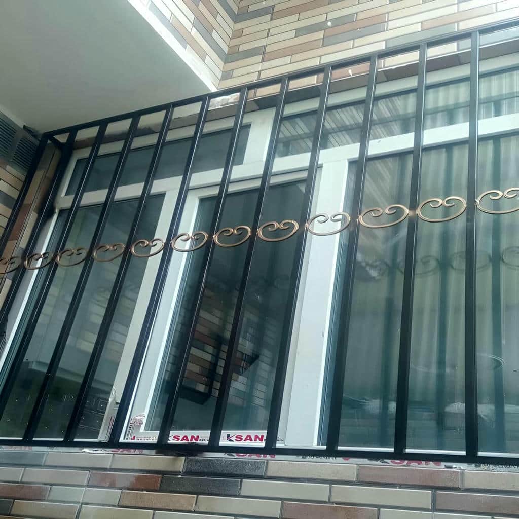 درب آکاردئونی حفاظ پنجره و حفاظ دیوار با متریال بادوام