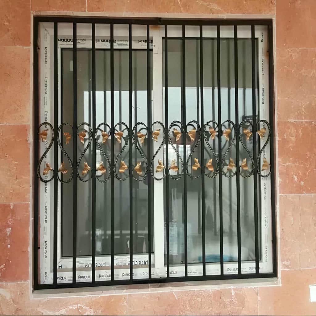 حفاظ پنجره ثابت یا بازشو برای امنیت و کاربری بهتر
