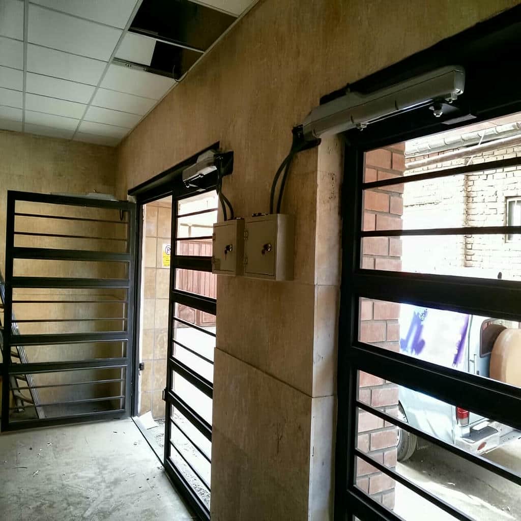 ریل صاف جک پارکینگی پرتردد در مدل کشویی