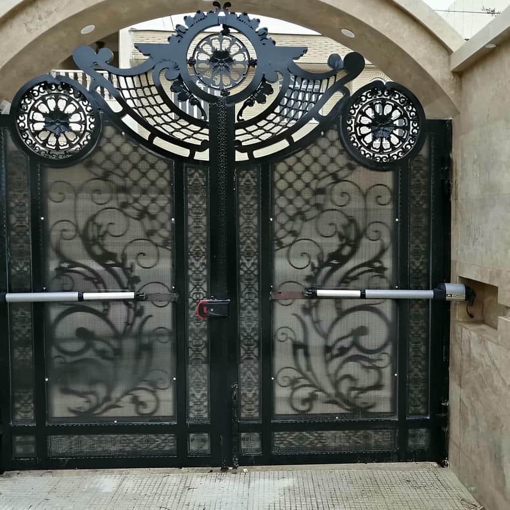 فتوسل جک الکترومکانیک درب پارکینگ کنار مسیر خودرو