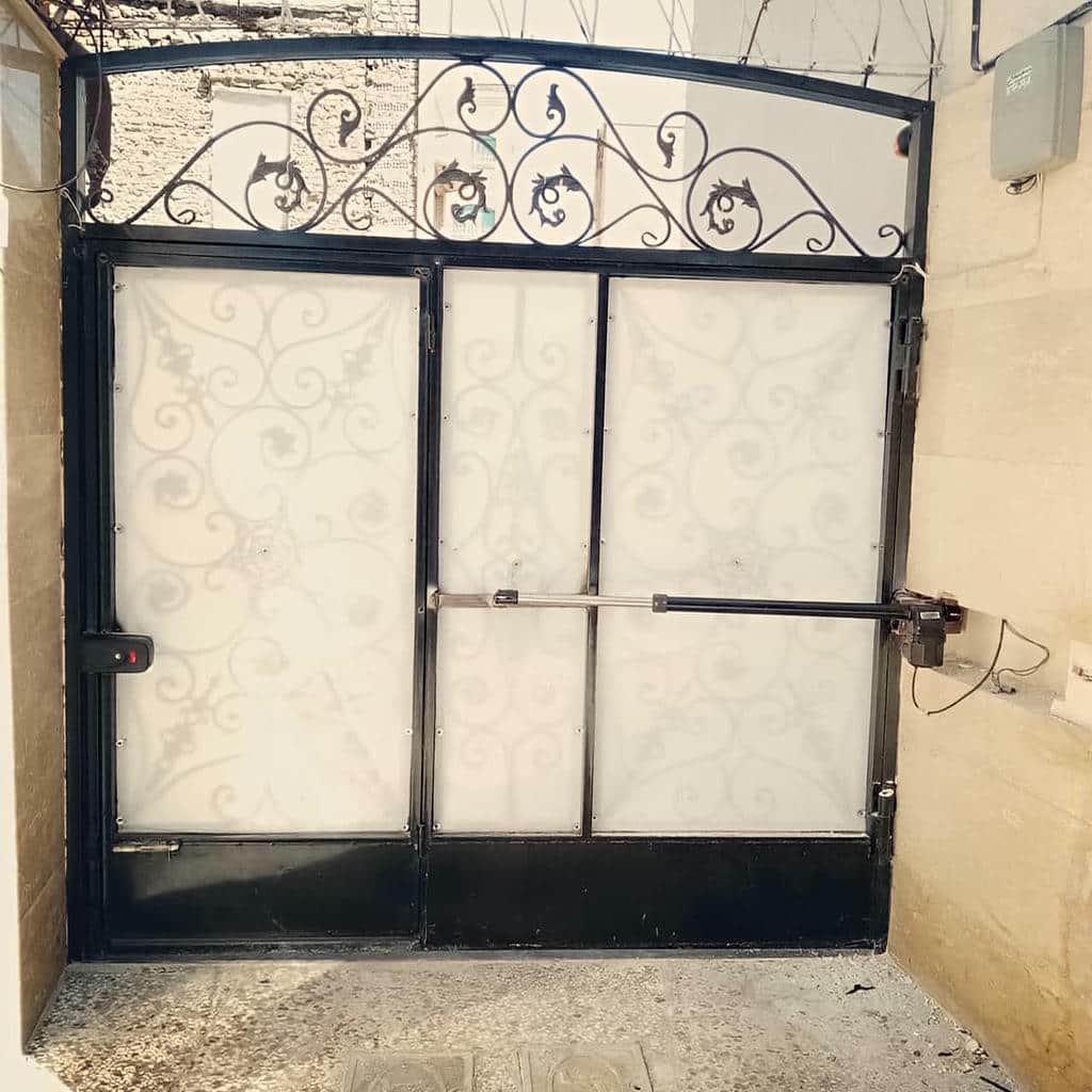 ریموت جک درب حیاط سنگین برای ورودی ساختمان