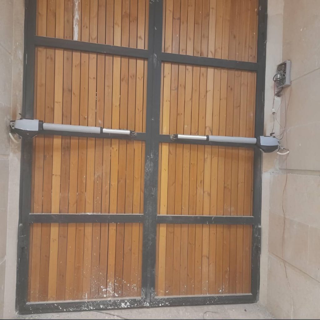 فرستنده فتوسل ایمنی جک پارکینگ روبروی مسیر خودرو