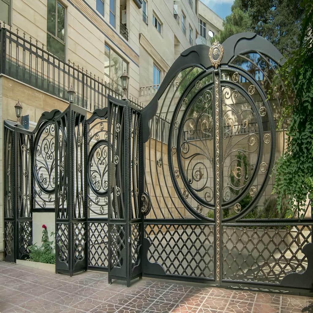 درب پارکینگ ریلی با ریل کف تراز و حرکت روان