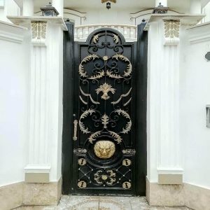 درب پارکینگ برش لیزری با فریم تقویت شده و رنگ مقاوم