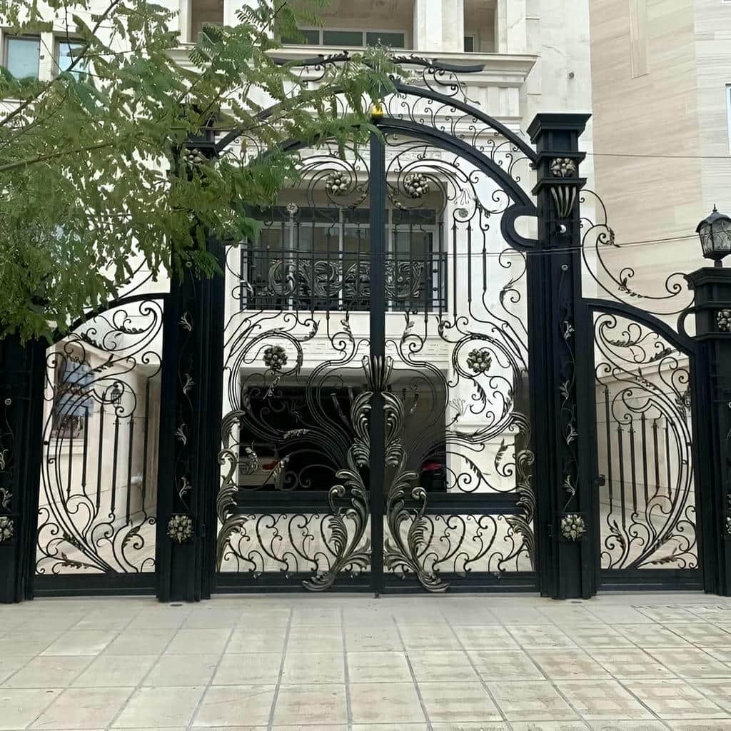 درب آهنی برش لیزری با ورق طرح دار و لبه پرداخت شده