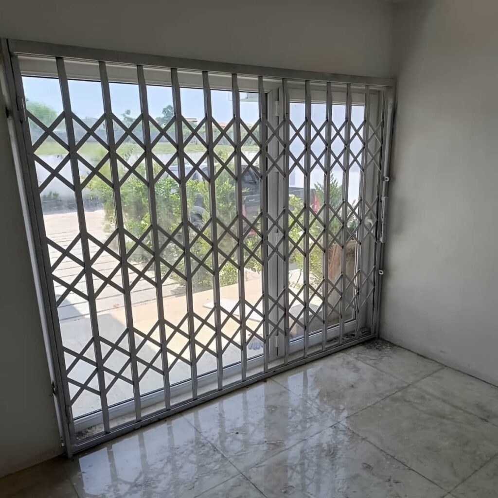 درب آکاردئونی در نمونه کار اجرای اصولی