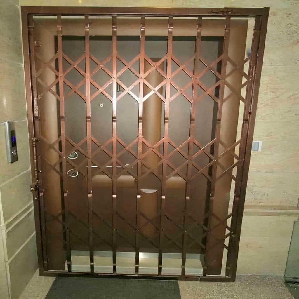 حفاظ درب ضد سرقت کنار گواهی گارانتی