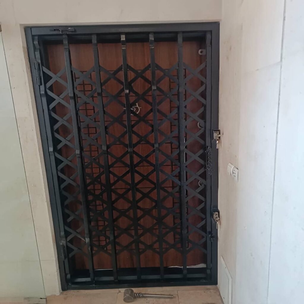 حفاظ کشویی در نمونه کار مدل خارجی
