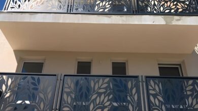 نرده چوبی راه پله در مرحله مشاوره انتخاب رنگ