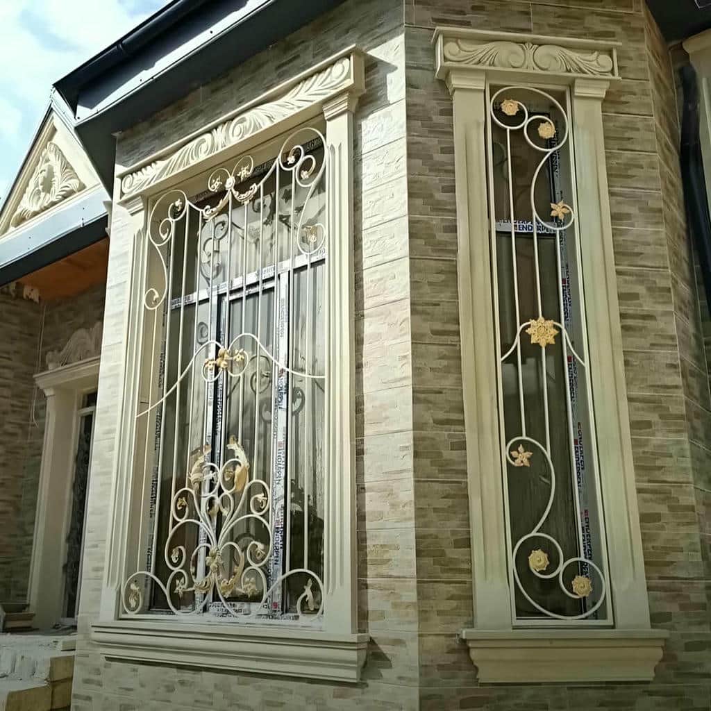 حفاظ پنجره گلنرده هنگام بررسی نمونه کار واقعی حفاظ پنجره گلنرده هنگام بررسی نمونه کار واقعی