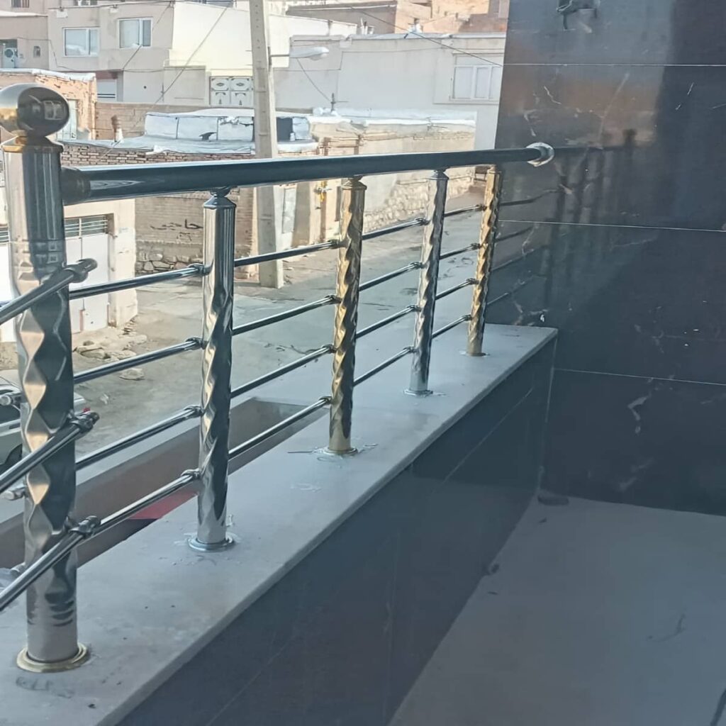 نرده بالکن در مرحله اندازه گیری پیش از سفارش