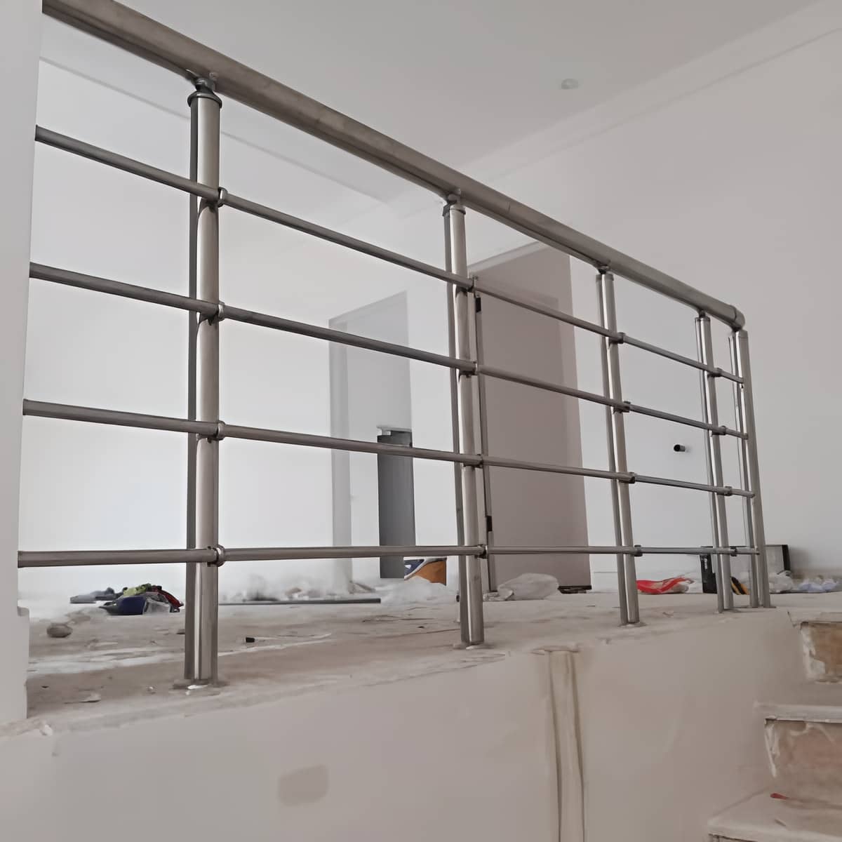 مرکز تخصصی فروش هندریل راه پله سفارشی برای بازسازی ساختمان های قدیمی