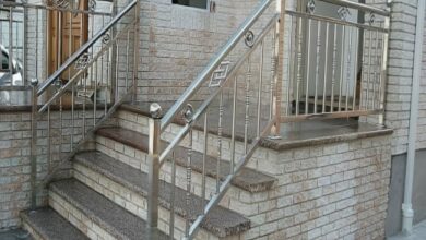 نرده استیل بالکن با سطح براق مناسب فضای گرم و خشک