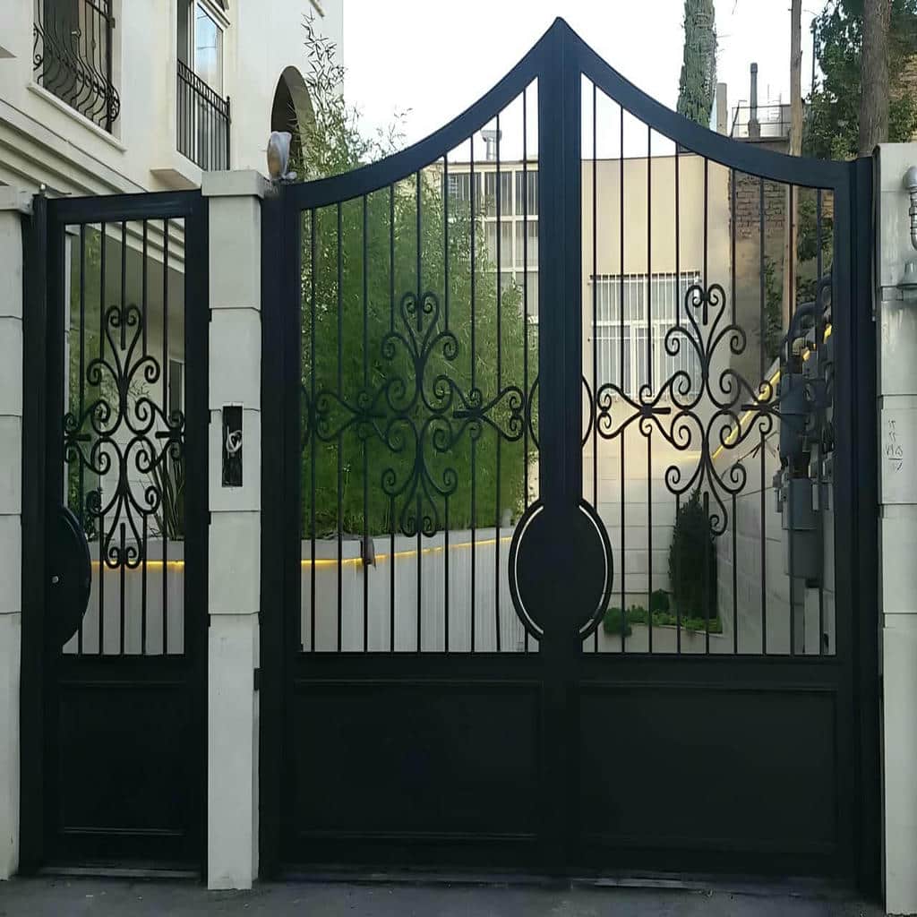 درب ویلا در مرحله مشاوره ابعاد سفارشی