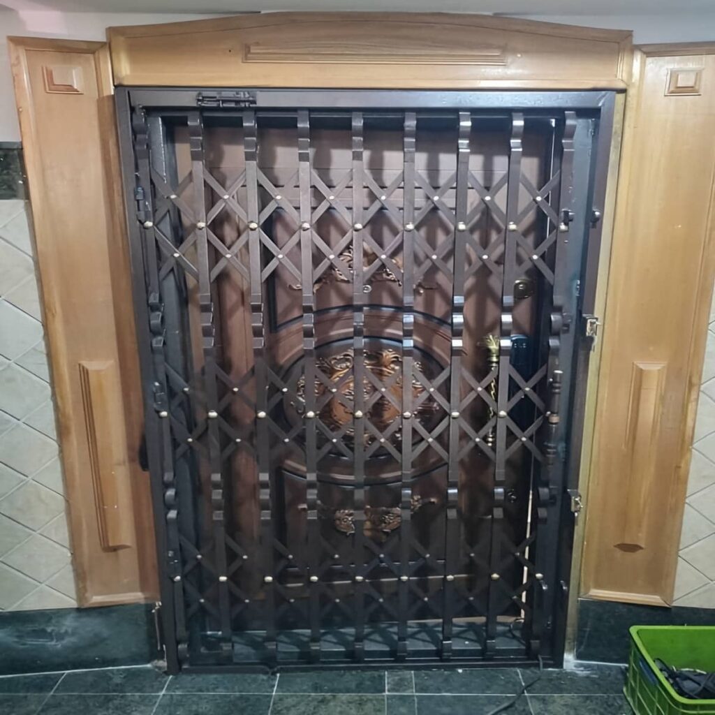 حفاظ درب آکاردئونی سفارشی استان آذربایجان شرقی حفاظ درب آکاردئونی سفارشی استان آذربایجان شرقی