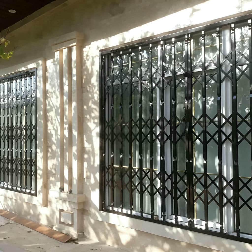 درب آکاردئونی سنندج ورودی آپارتمان