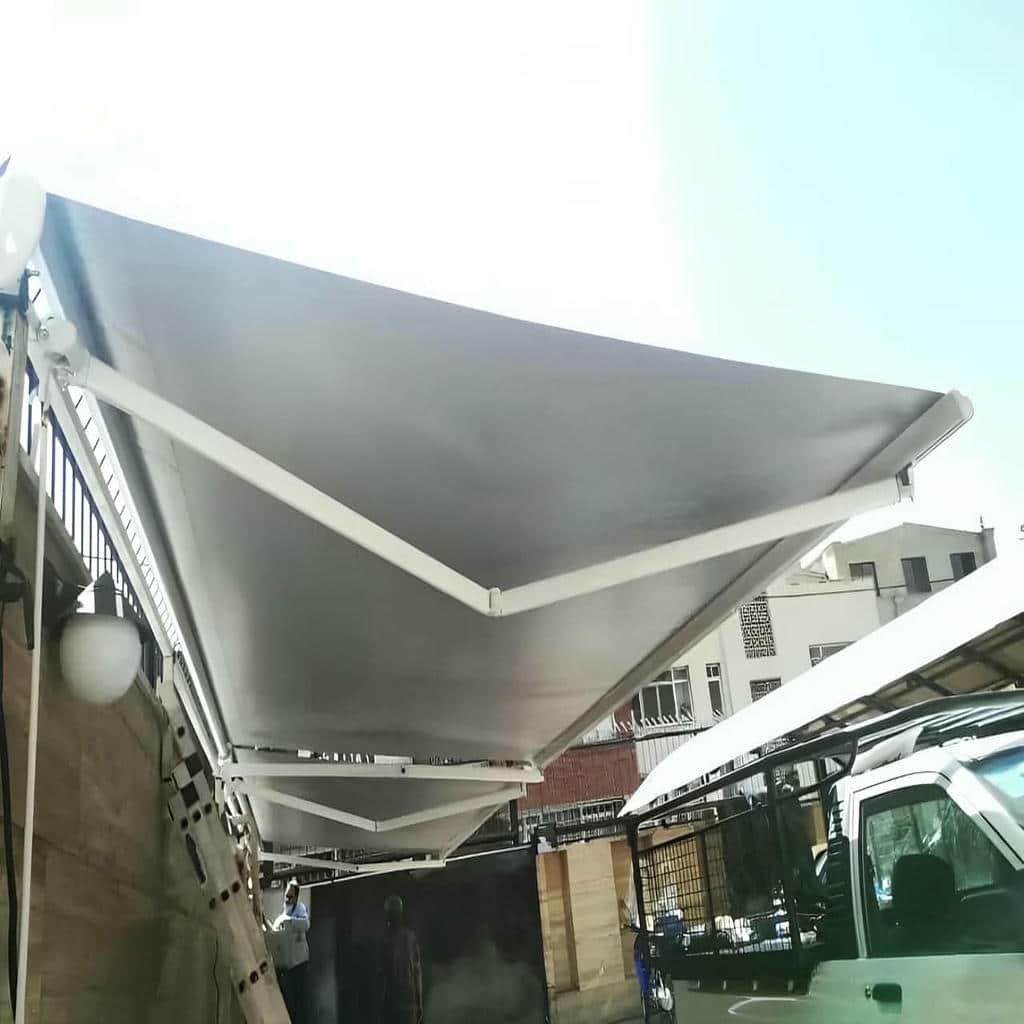 سایبان برقی بازویی طوسی در استان آذربایجان شرقی