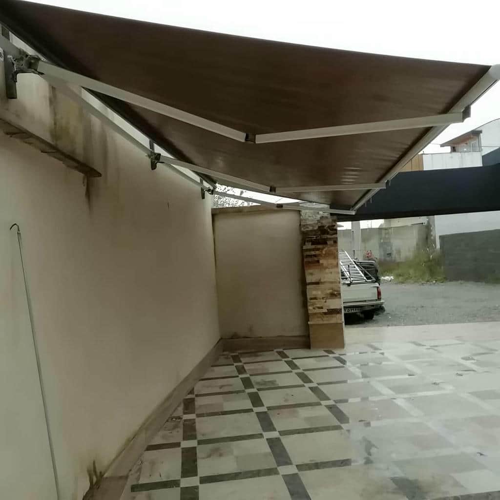 سایه بان متحرک کرم در استان کردستان کنار نما
