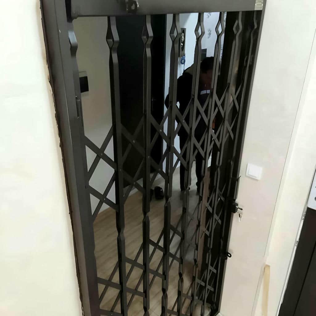 محافظ جمع شونده با قفل تقویت شده محافظ جمع شونده با قفل تقویت شده
