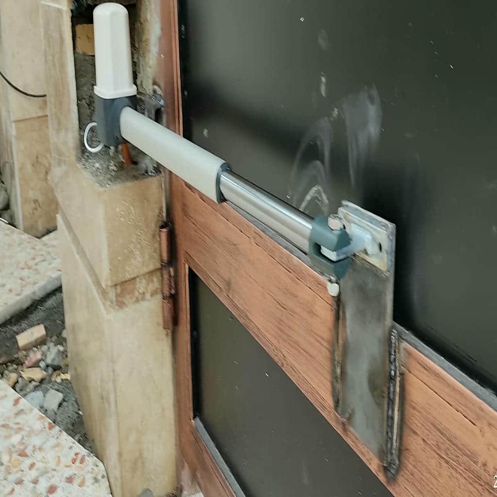 موتور درب پارکینگ مناسب ساختمان مدرن