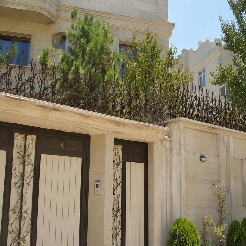 نرده دیواری رنگ شده برای پروژه اراک