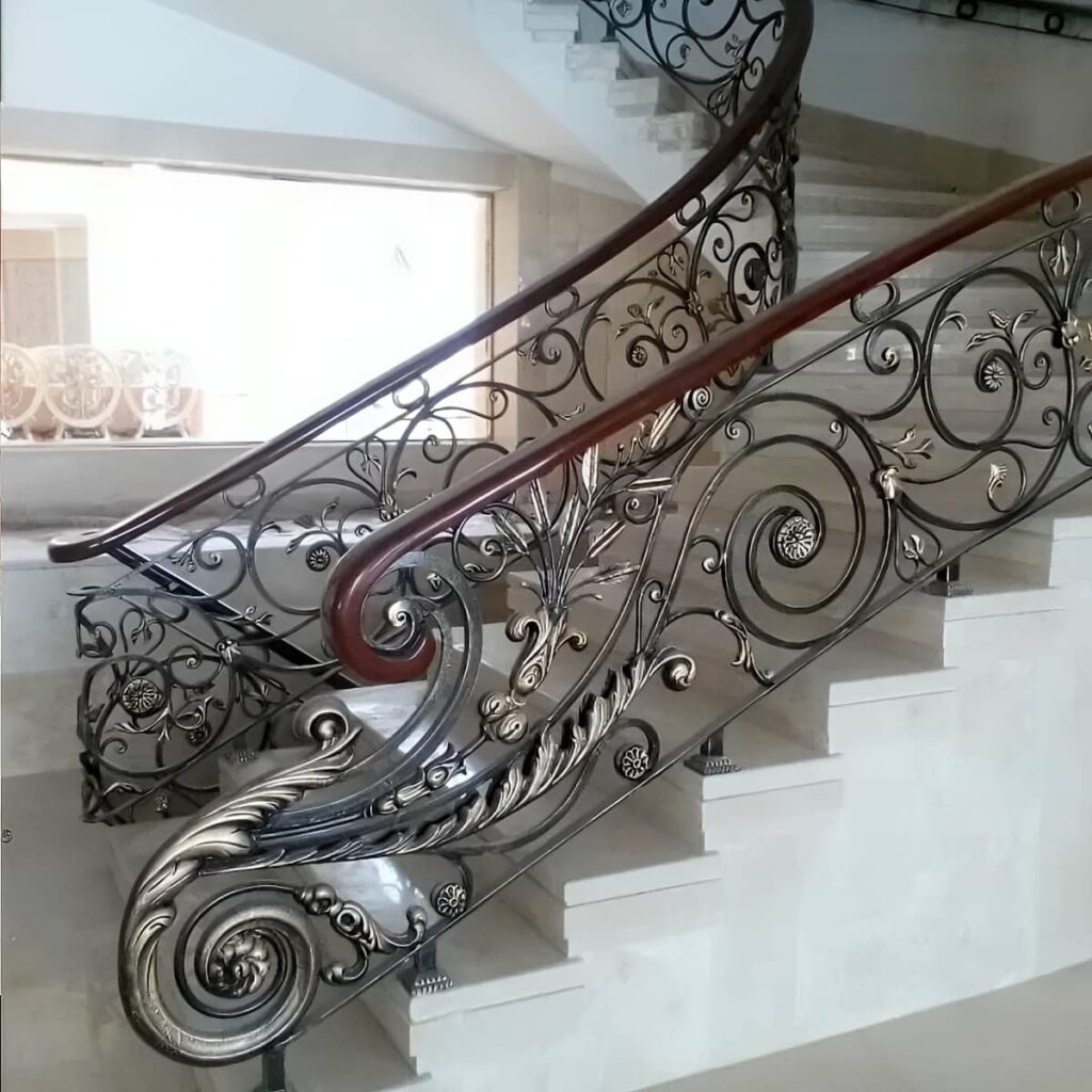 نرده راه پله سفارشی خانه در استان کردستان