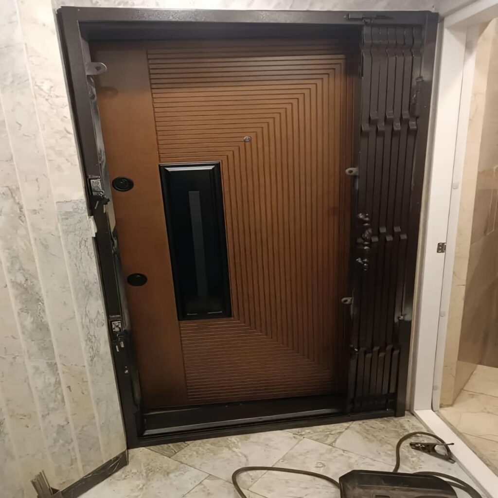 گارد آکاردئونی با ریل فلزی مقاوم