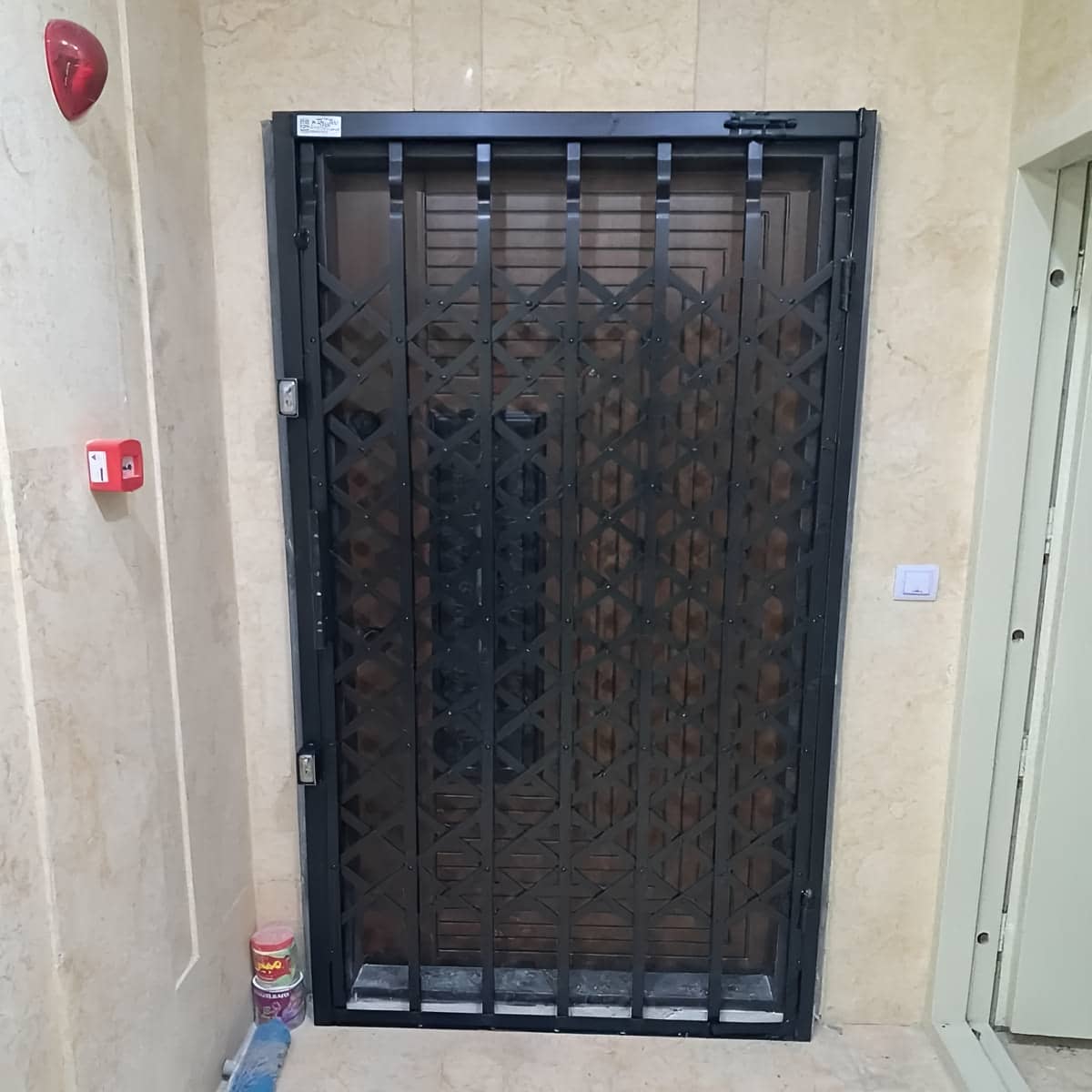 مرکز فروش حفاظ درب آکاردئونی سفارشی در بندرعباس و حومه