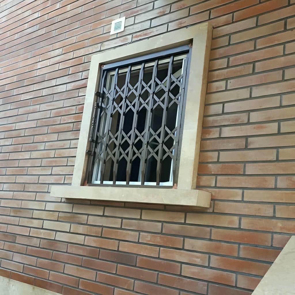 مرکز تخصصی عرضه حفاظ درب آکاردئونی در زنجان و حومه