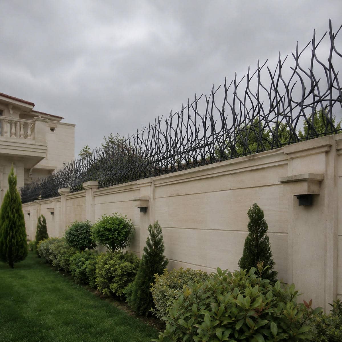 حفاظ دیوار شاخ گوزنی مشکی در استان لرستان مرکز فروش و سفارش حفاظ دیوار در استان لرستان