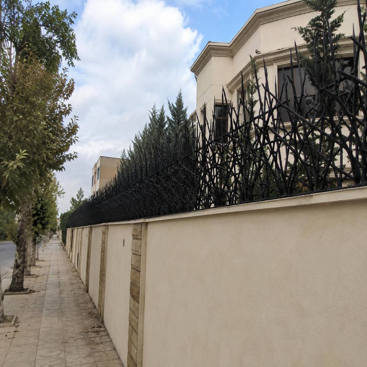 مرکز تخصصی فروش حفاظ دیوار برای کرج و حومه