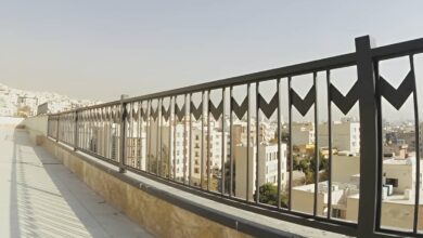 نرده بالکن سبز تیره در استان اردبیل
