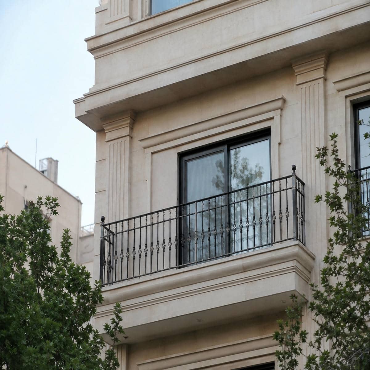 نرده بالکن فلزی مشکی در استان آذربایجان غربی مرکز تخصصی عرضه نرده بالکن در استان آذربایجان غربی